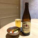 Washoku Iburibettei - ・瓶ビール サッポロ赤星 680円
      ・お通し(野菜のピクルス) 480円