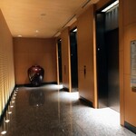 Itariandainingu Keshiki - エレベーターホール