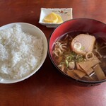 Shirakawa Shiyokudou - ご飯と半ラーメン