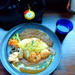 おかしさん - カレーと友人自作の「おかしさん」のいくつかあるキャラクターのひとつ♪