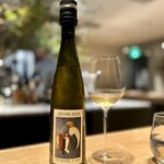 マンサルヴァ - ■ジョス・メイヤーのアン・モンド・ア・ソワ
      夏に飲めば爽やか。栗や茸に合わせて今飲めば暖系のリッチさも感じやすく。
      ワインは本当に不思議な飲み物です(^^)