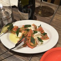 grigio la tavola - 