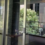 プレスキル - 入り口はバルコニー側から