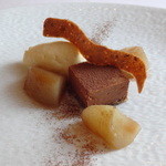 ラ・トゥーエル - ベルベーヌアイス・ミルクチョコムース・洋ナシのコンポート