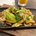 みっちゃん総本店 雅 - 選べる一品は和牛のホルモン焼をお願いしました。