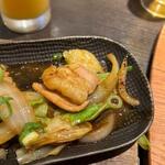 みっちゃん総本店 雅 - プリプリの牛ホルモンの鉄板焼きですよ