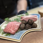肉割烹 ささえ - 炙り
            ・フランス産鴨マグレドカナール
            ・黒毛和牛ザブトン肉
            ・きぬかつぎ