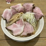 塩たいおう - にぼしの塩らーめんチャーシュー増し大盛り