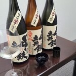 日本料理 TOBIUME - ⑬呉の土井鉄　純米吟醸　酒未来(広島)
      ⑭呉の土井鉄　純米吟醸　愛山
      米品種:兵庫県産愛山100％、精米歩合:50%
      ⑮呉の土井鉄　純米吟醸　愛山
      米品種:広島県産八反錦100％、精米歩合:55%