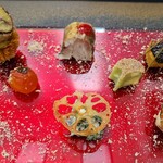 日本料理 TOBIUME - ❸"八寸　小さい秋見つけた♪"
      ③栗渋皮煮④赤叺棒寿司⑤粟麩田楽⑥松葉⑦銀杏の公孫樹⑧黄身の柿⑨赤パプリカ&南瓜の紅葉⑩春菊&四角豆の白和え、蓮根チップ⑪無花果、胡麻クリーム&薩摩芋チップ⑫卯の花 