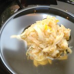 日本料理 TOBIUME - ❹"滋味　菱"
      ⑬渡り蟹(福岡県豊前産)の真薯、奥井海生堂の蔵囲5年もの利尻昆布と削り立て血合抜き本枯節の出汁のお椀 
      田代シェフは食べるお椀を出す派なので、真薯は大きめ
      お出汁を半分まで飲むのが◎