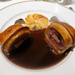 シェ・イノ - 仔羊のパイ包み焼　マリア・カラス風