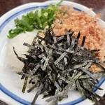 松本蕎麦店 - 薬味が多くて良いですね