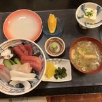 Iwafune - 海鮮まかない丼