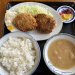 Nagatsuma Shiyokudou - メンチ定食