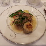 【NEW】豚肉のソテーと豚足パン粉焼き