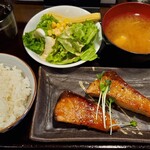 Touhoku Izakaya Ouuno Utage - 焼き魚定食