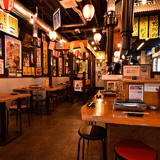 Ideal for casual drinks and banquets ◆ Boasts a space with a retro Showa atmosphere