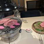 牛刺しと焼肉 仔虎 - 