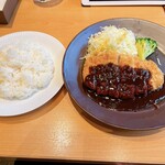 YEBISU BAR - デミカツランチ_¥1,100