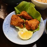 季節料理 山田屋 - ふぐ から揚げ (小)。