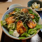 季節料理 山田屋 - 焼きふぐ丼。