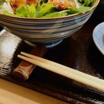 季節料理 山田屋 - 箸置きも用意されています。