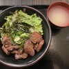 精肉・卸の肉バルSanoso - 1,200円の上ハラミ丼