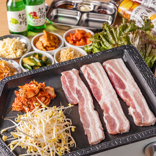 We recommend the samgyeopsal course! Enjoy dishes other than All-you-can-eat buffet