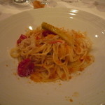 カッフェ アロマティカ - 蟹とアンチョビのパスタ