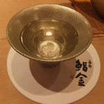 すゝき野 鮨金 - 盃もお洒落