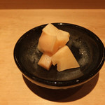 すゝき野 鮨金 - ガリ