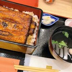 Honkaku Unagi Unashima - 鰻丸々一匹使った うな重特上＋定食セット