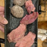 立喰い焼肉 治郎丸 - 