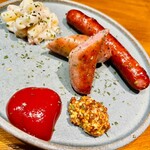 お酒とごはん サンダルキッチン - ハーブソーセージ