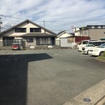 Menya TAO - 因為是元銀行，專用停車場相對寬敞