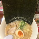うふふ ラーメン - 駅構内だけあって 海苔は流石に有明産か？