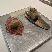 メイ - ❶アミューズ
                    ・豚と牛蒡のリエット
                    ・里芋のニョッキ