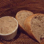 OGINO organic Restaurant - パンと豚ペースト