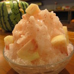 山口果物 - 川中島の白桃のかき氷