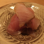 すゝき野 鮨金 - スモークした羅臼産の鰤