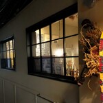 葷酒山門 - お店横パシャリ