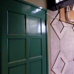 葷酒山門 - ドア開けて入りました。