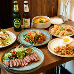 AKKA Thai cafe & eatery - 料理集合