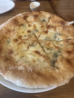 Pizzeria Trattoria Armonica - クワトロ