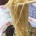 みとラーメン - 麺は中細だけど やはりデフォだとヤワめ？