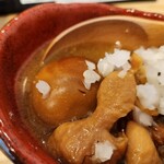 もつ焼き はる - もつ煮込み＋煮卵