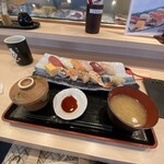 Sushi Uogashi Nihonichi - 