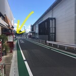 折尾一番 - 黄線が『サンリブ 折尾』さんの裏の駐車場