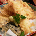 そば処 長岡屋 - 海老、茄子、サツマイモ、かき揚げは３枚☆